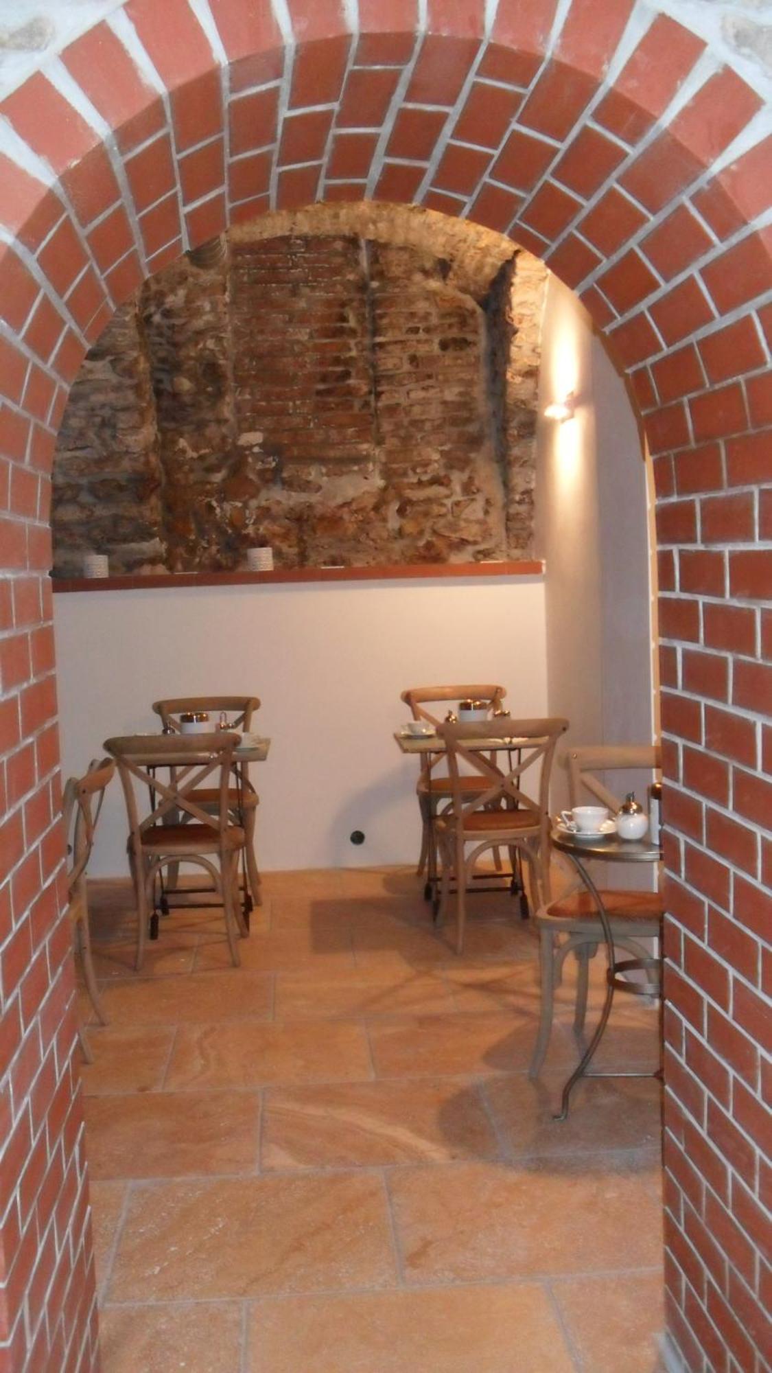 Jungmann Hotel Прага Екстериор снимка