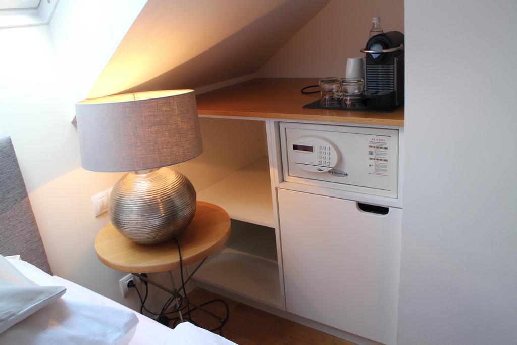 Jungmann Hotel Прага Екстериор снимка