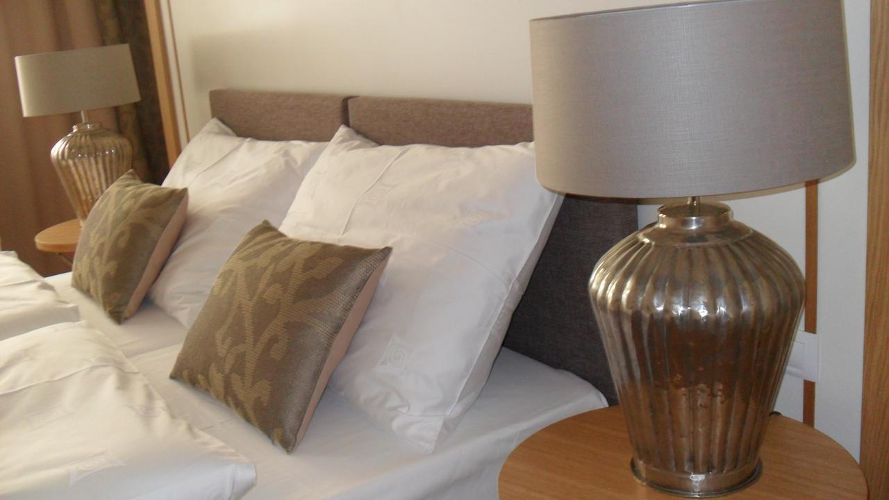 Jungmann Hotel Прага Екстериор снимка