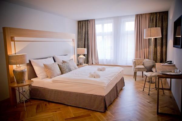 Jungmann Hotel Прага Екстериор снимка