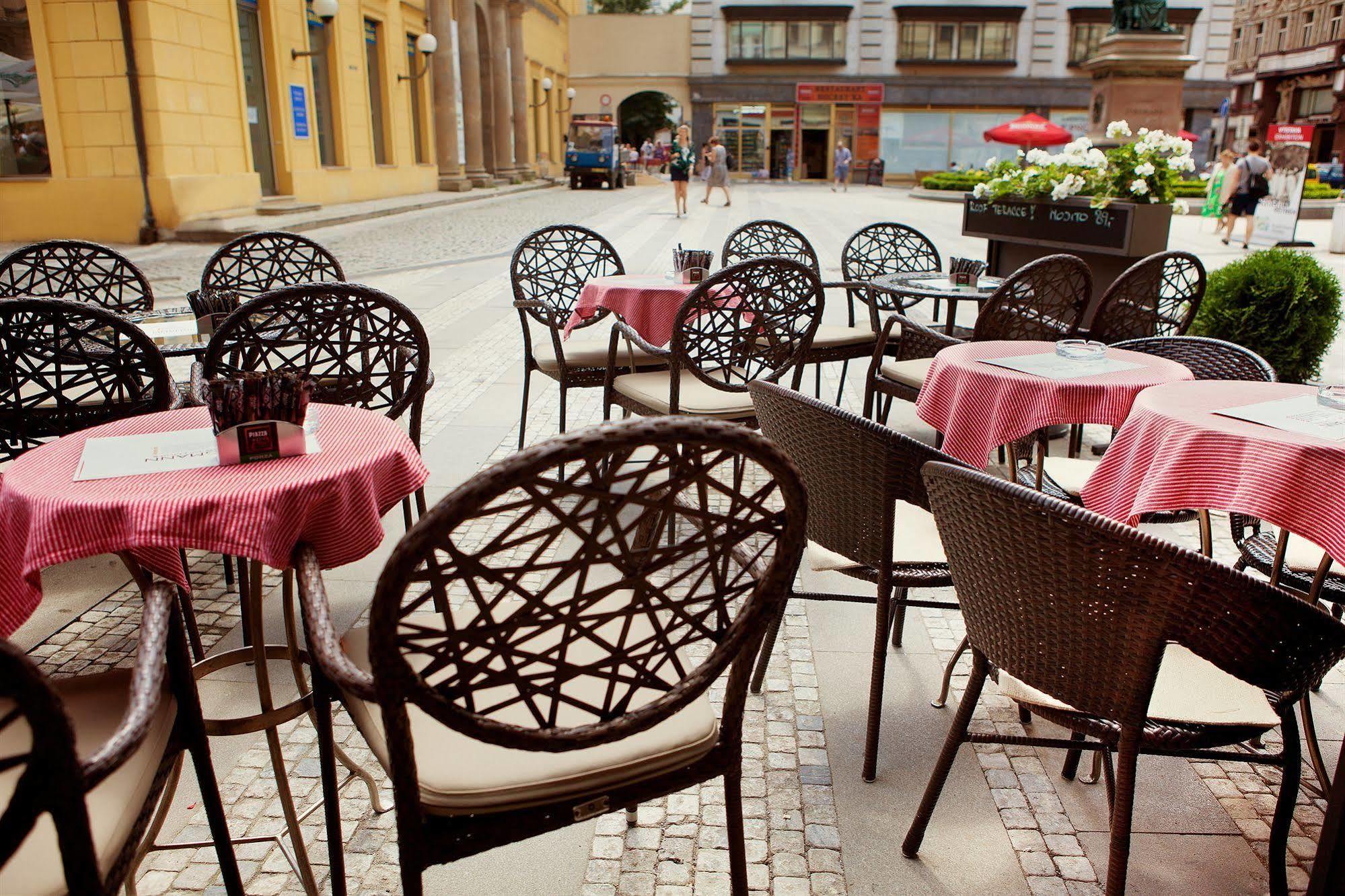 Jungmann Hotel Прага Екстериор снимка