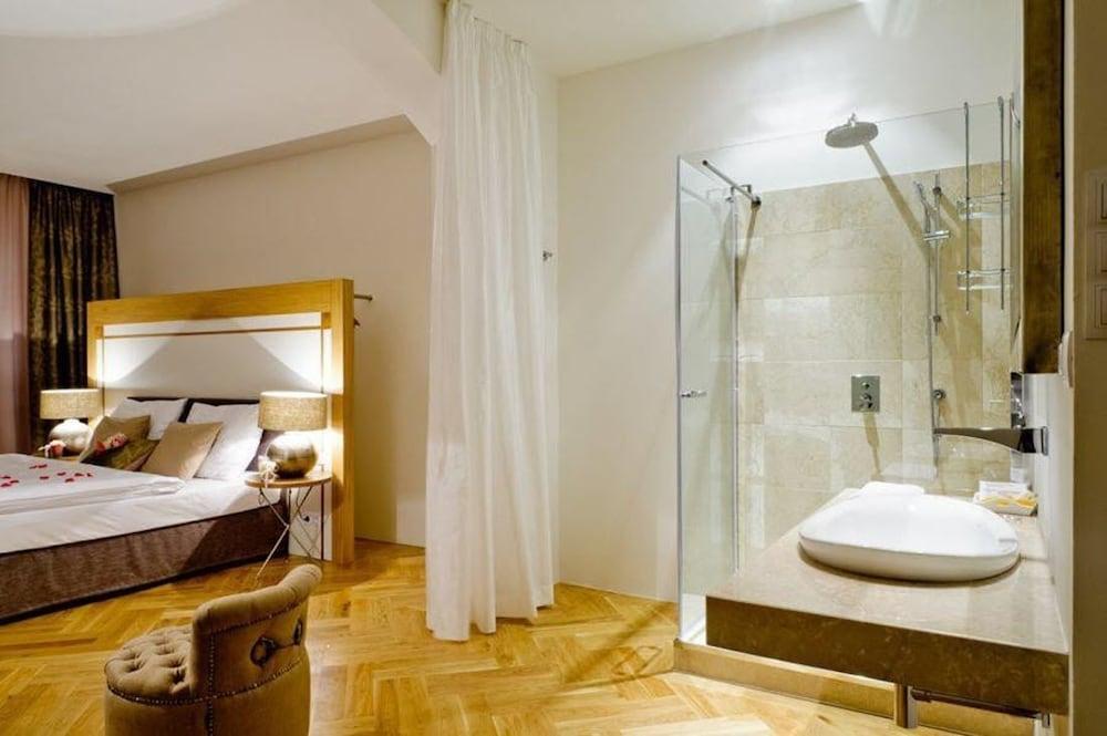 Jungmann Hotel Прага Екстериор снимка